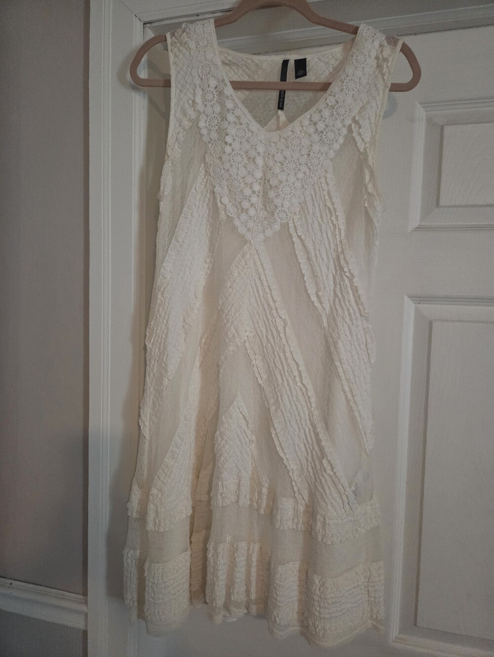 Cream Lace-Trim Sleeveless Dress